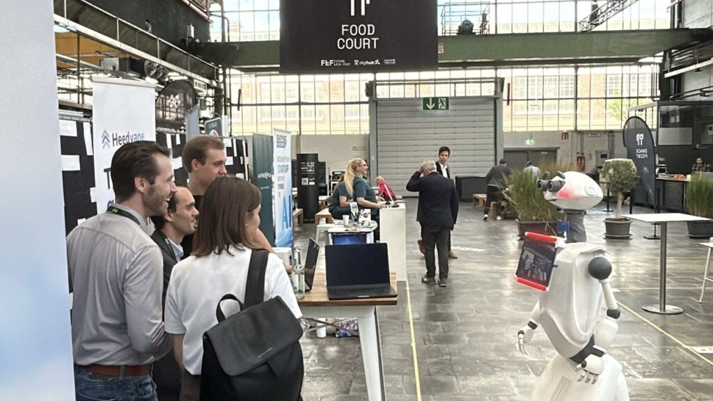 FTF Messeroboter Düsseldorf